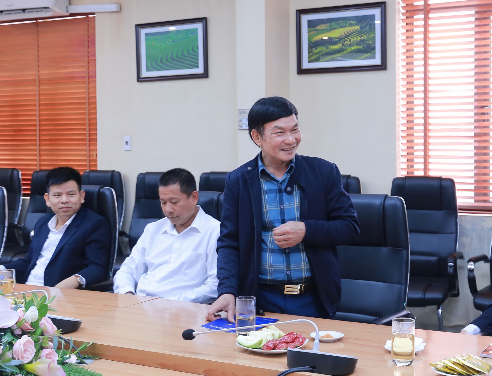 Đồng chí Nguyễn Duy Khoa - Cựu Quân nhân Phân viện phát biểu tại buổi Gặp mặt